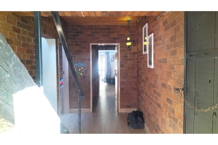 5 Bedroom Property for Sale in Elandsrand North West